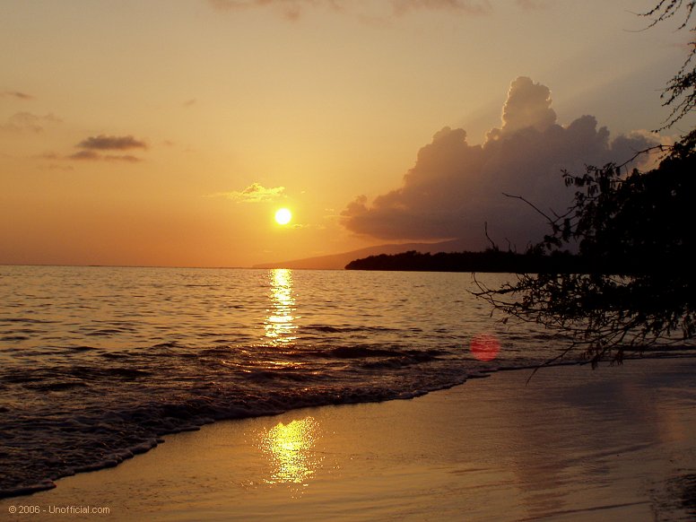 Sunset from Olowalu Beach, Maui, Hawai'i