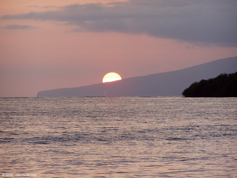 Sunset at Olowalu Beach, Olowalu, Maui, Hawai'i