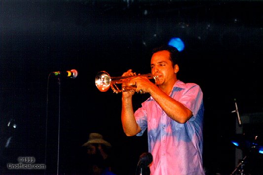 Omar Vall&eacute;jo of Vall&eacute;jo at Mother Earth Fest '99, Celis Brewery, Austin, Texas