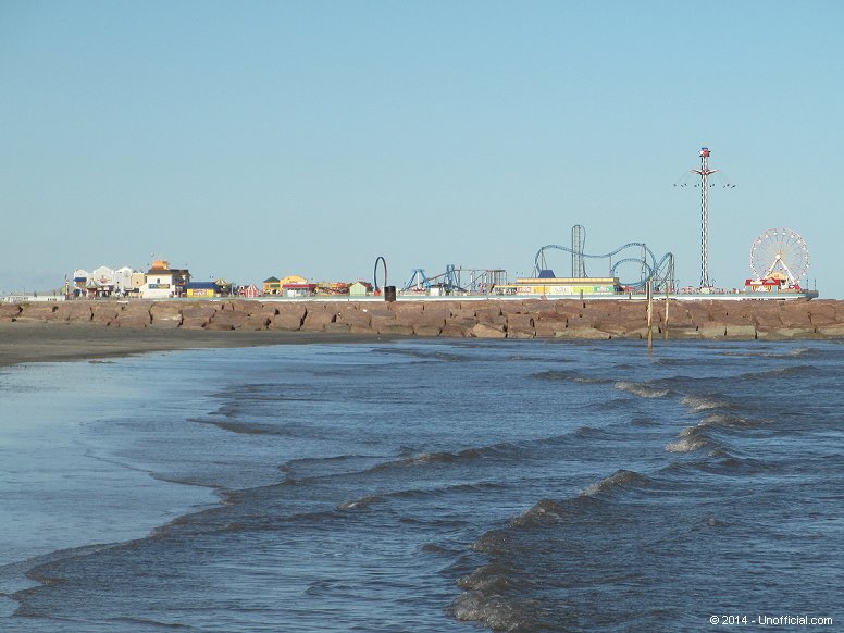 Pleasure Pier on Seawall Boulevard, Galveston, Texas
